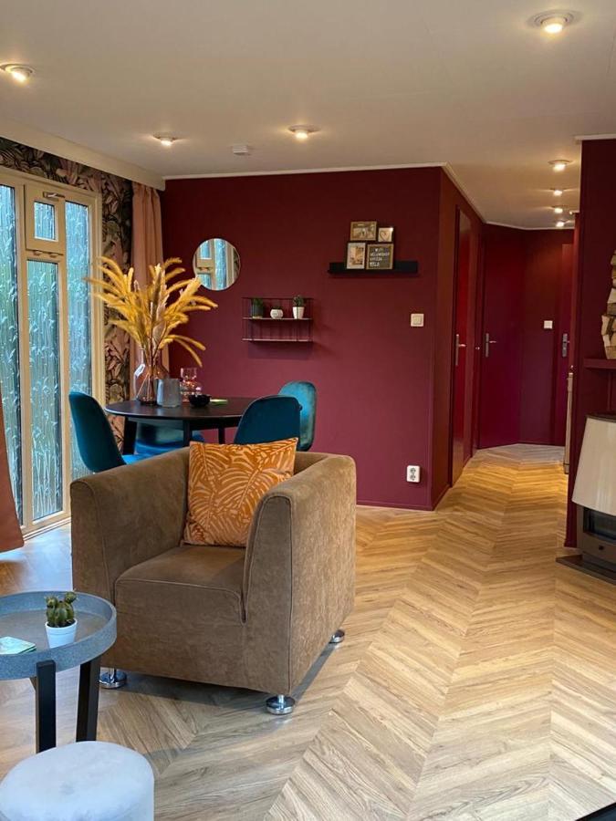 Sfeervolle Chalet Op De Veluwe In Hoenderloo 호텔 외부 사진